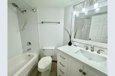 2005 SE 10th Avenue #416, Fort Lauderdale, FL 33316 - Photo 5