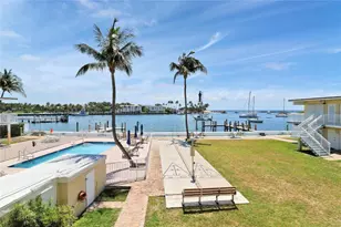 2508 Bay Dr, Pompano Beach, FL 33062 - Photo 23