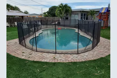 811 S Broadway, Lantana, FL 33462 - Photo 5