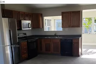 811 S Broadway, Lantana, FL 33462 - Photo 13
