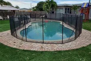 811 S Broadway, Lantana, FL 33462 - Photo 3