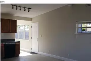 811 S Broadway, Lantana, FL 33462 - Photo 17