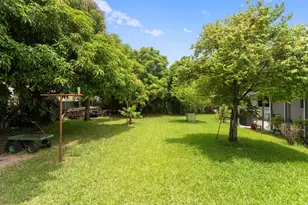 1577 NE 49th St, Oakland Park, FL 33334 - Photo 3