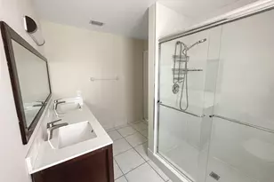 7360 NW 54th St, Lauderhill, FL 33319 - Photo 23