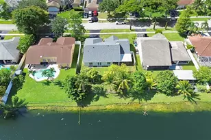 7360 NW 54th St, Lauderhill, FL 33319 - Photo 35