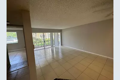 9001 Wiles Road, Pompano Beach, FL 33067 - Photo 5