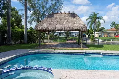 8165 NW 182nd Street, Hialeah, FL 33015 - Photo 3