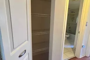 2841 NE 185th St, Miami, FL 33180 - Photo 21