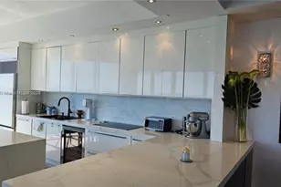 16001 Collins Ave, North Miami Beach, FL 33160 - Photo 9