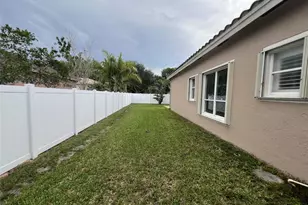12725 NW 18th Ct, Pembroke Pines, FL 33028 - Photo 35