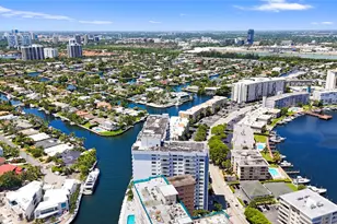 137 Golden Isles Dr, Hallandale Beach, FL 33009 - Photo 9