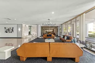 137 Golden Isles Dr, Hallandale Beach, FL 33009 - Photo 17