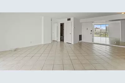 137 Golden Isles Drive #706, Hallandale Beach, FL 33009 - Photo 35