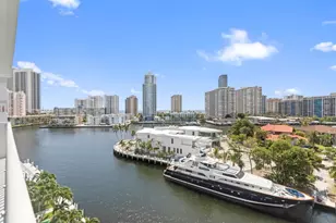 137 Golden Isles Dr, Hallandale Beach, FL 33009 - Photo 43