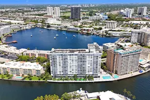 137 Golden Isles Dr, Hallandale Beach, FL 33009 - Photo 5