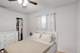 4240 NW 21st Ave, Oakland Park, FL 33309 - Photo 13