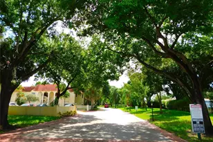 128 S Cypress Rd, Pompano Beach, FL 33060 - Photo 3