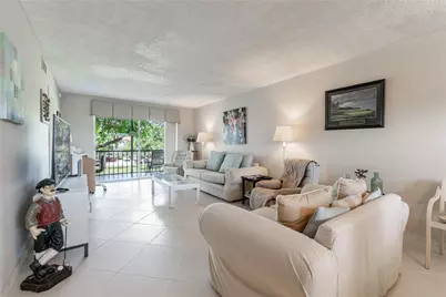 671 S Hollybrook Drive #306, Pembroke Pines, FL 33025 - Photo 1