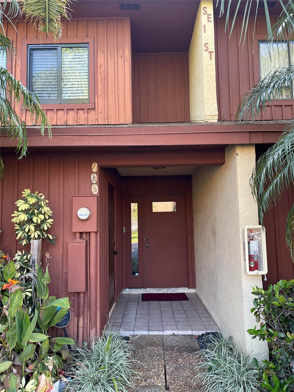 448 SE 14th St - 448 SE 14th St, Dania Beach, FL 33004 Luxury Property | Jose Angel Pina
