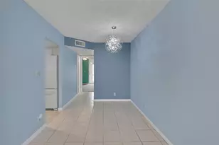 9121 Sunrise Lakes Blvd, Sunrise, FL 33322 - Photo 5