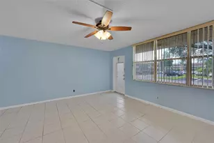 9121 Sunrise Lakes Blvd, Sunrise, FL 33322 - Photo 7