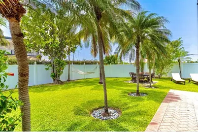 355 Virginia Street #1, Hollywood, FL 33019 - Photo 3