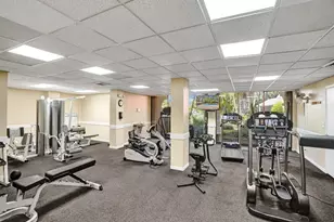 4000 N Hills Dr, Hollywood, FL 33021 - Photo 39