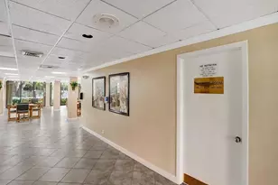 4000 N Hills Dr, Hollywood, FL 33021 - Photo 37