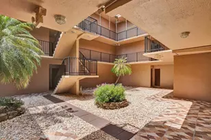 4000 N Hills Dr, Hollywood, FL 33021 - Photo 33