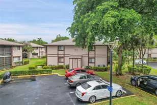 9968 N Belfort Cir, Tamarac, FL 33321 - Photo 23