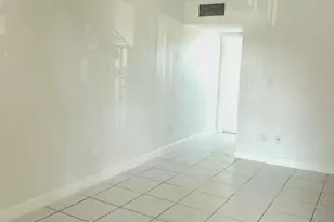 1245 W 24th St, Hialeah, FL 33010 - Photo 7