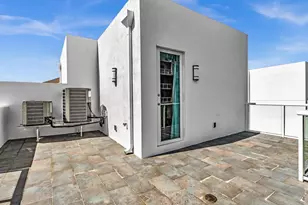 733 NE 4th Ave, Fort Lauderdale, FL 33304 - Photo 51