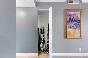 6010 S Falls Cir Dr, Lauderhill, FL 33319 - Photo 23