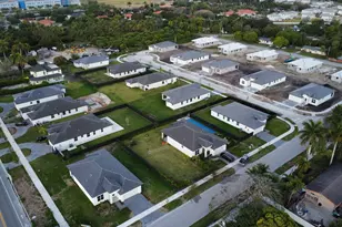 16677 SW 292nd St, Homestead, FL 33033 - Photo 3