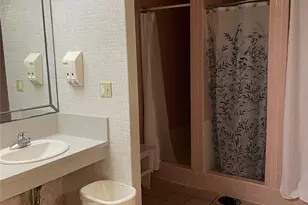 600 NE 2nd St, Dania Beach, FL 33004 - Photo 35