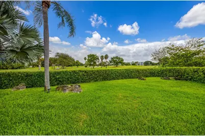 4113 Carriage Drive #Q1, Pompano Beach, FL 33069 - Photo 17