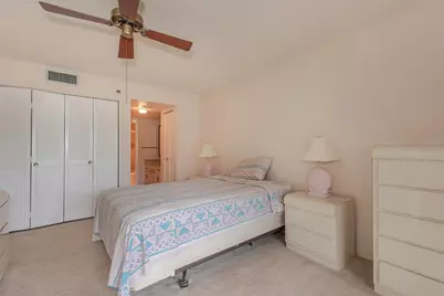 1000 Saint Charles Place #220, Hollywood, FL 33026 - Photo 21