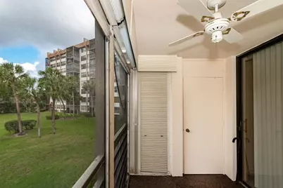 1000 Saint Charles Place #220, Hollywood, FL 33026 - Photo 27