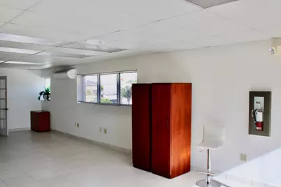 17 SE 24th Avenue, Pompano Beach, FL 33062 - Photo 3