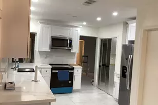 8571 NW 26th St, Sunrise, FL 33322 - Photo 11