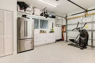 2140 NE 24th St, Wilton Manors, FL 33305 - Photo 21