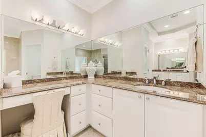 2140 NE 24th Street, Wilton Manors, FL 33305 - Photo 37