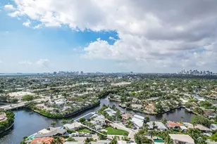 2140 NE 24th St, Wilton Manors, FL 33305 - Photo 49