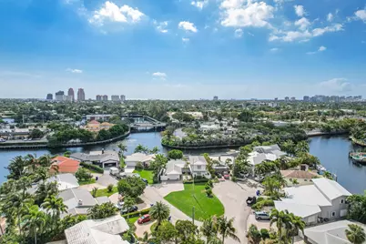 2140 NE 24th Street, Wilton Manors, FL 33305 - Photo 43