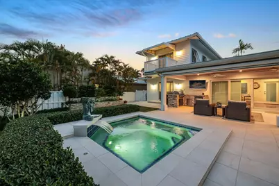 2140 NE 24th Street, Wilton Manors, FL 33305 - Photo 1