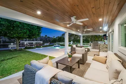 2140 NE 24th Street, Wilton Manors, FL 33305 - Photo 27