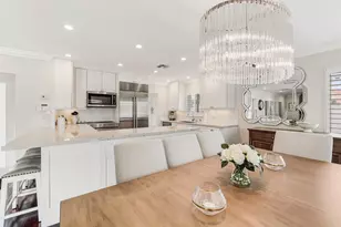 2140 NE 24th St, Wilton Manors, FL 33305 - Photo 11