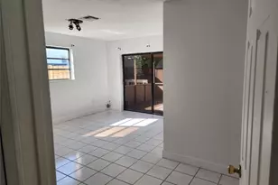 704 SW 4th St, Hallandale Beach, FL 33009 - Photo 25