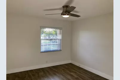 300 SW 134th Way #E210, Hollywood, FL 33027 - Photo 3