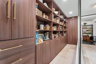 2421 NE 12th St, Fort Lauderdale, FL 33304 - Photo 21